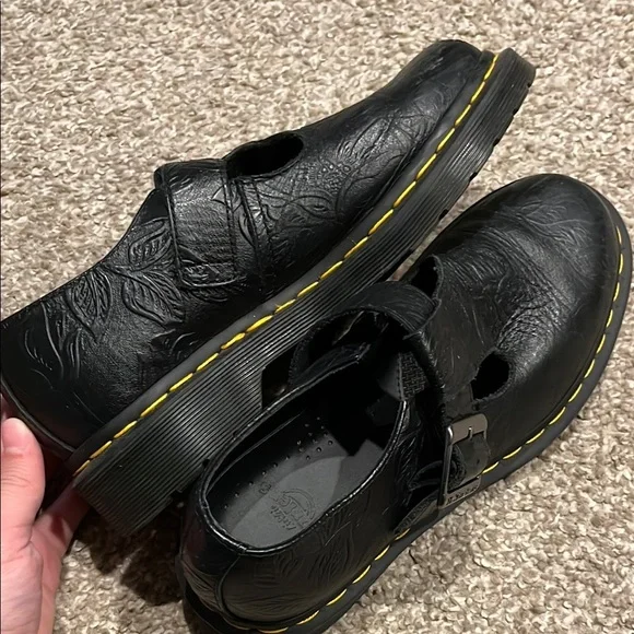 Vintage Dr. Martens Mary Jane Tooled Floral Black Leather Buckle Shoes Size 7 - Picture 8 of 12